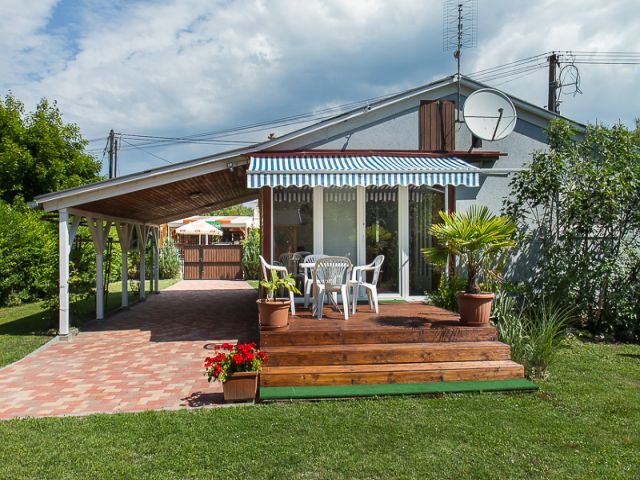 Holiday Home in Balatonmáriafürdő – Private Use with A/C – Balatonmáriafürdő