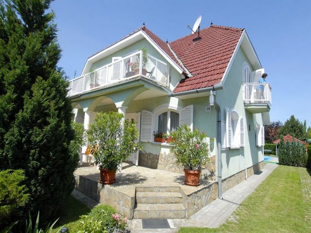 Holiday Home in Balatonszárszó – Pool & Air Conditioning – Balatonszárszó