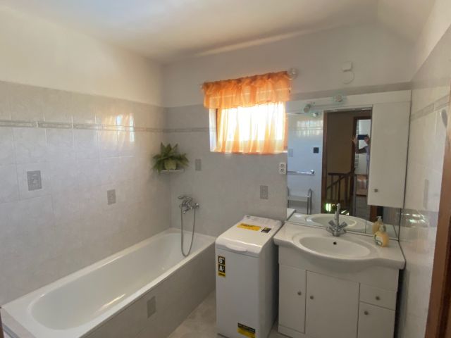 Ferienhaus in Balatonszárszó – Pool & Klimaanlage – Foto 7