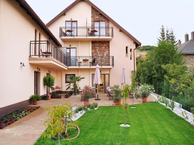 Appartementhaus in Tihany – Studios mit Pool und Klimaanlage – Foto 3