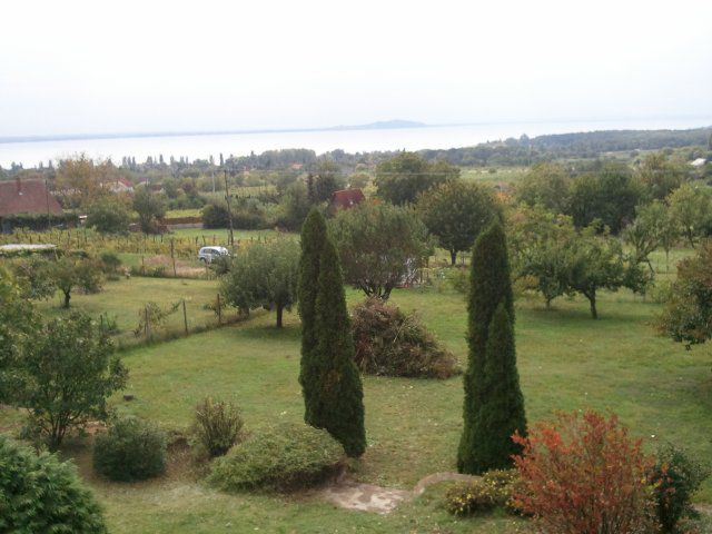 Holiday Home in Révfülöp – Panoramic View & Pool – Foto 3