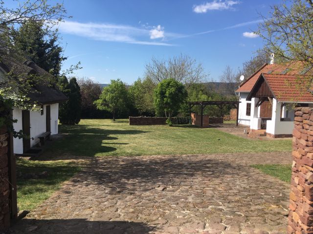 Holiday Home in Révfülöp – With XL Pool and Annex – Foto 6